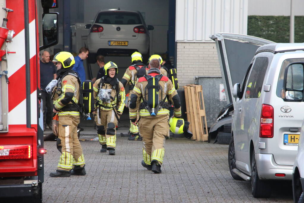 Brand bij autoschade herstelbedrijf