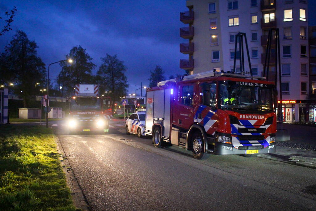 Brandweer zoekt oorzaak van vreemde lucht