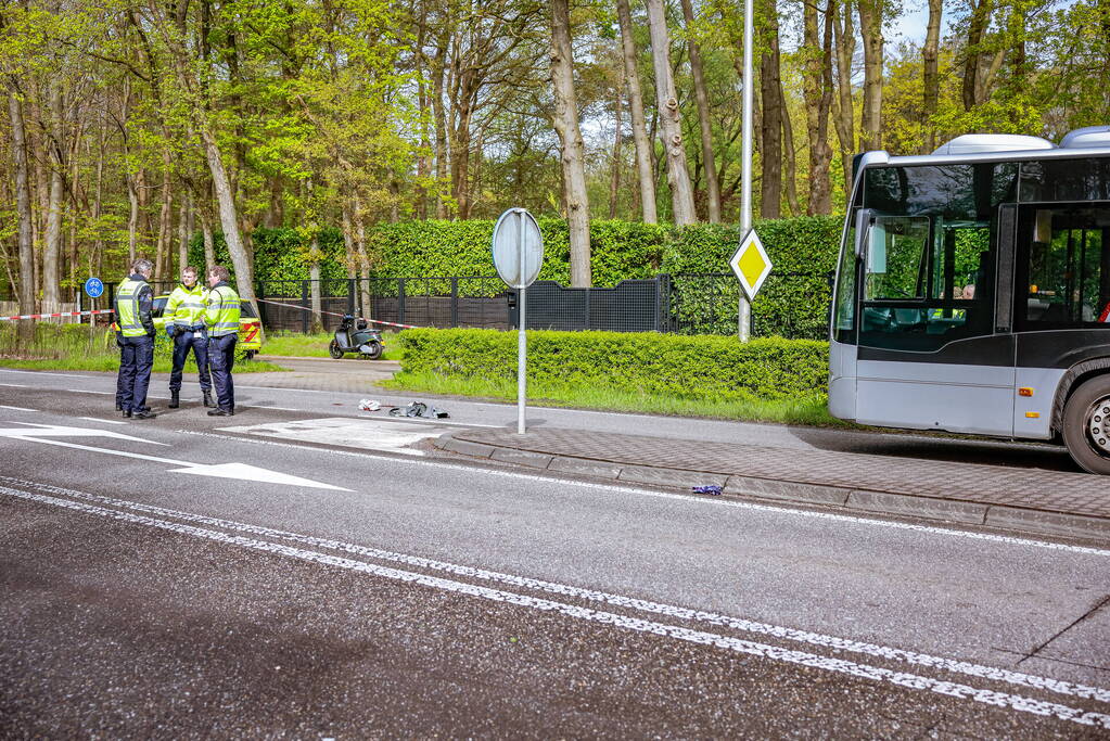 Persoon gewond bij botsing met lijnbus