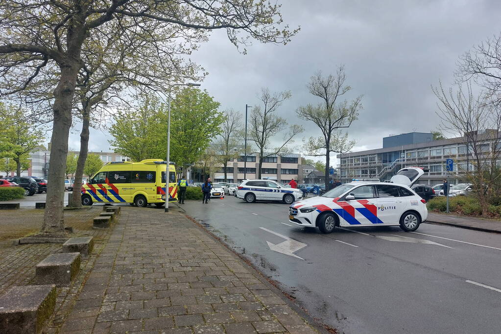 Handhavers betrokken bij auto-ongeluk