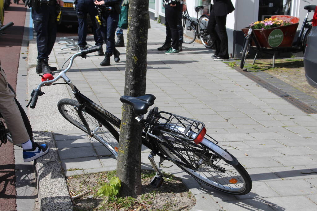 Automobilist richt ravage aan bij ongeval