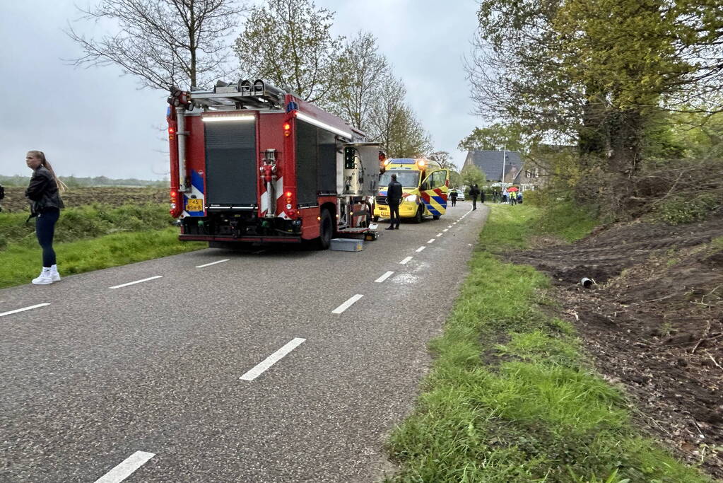 Persoon bekneld na ernstig ongeval