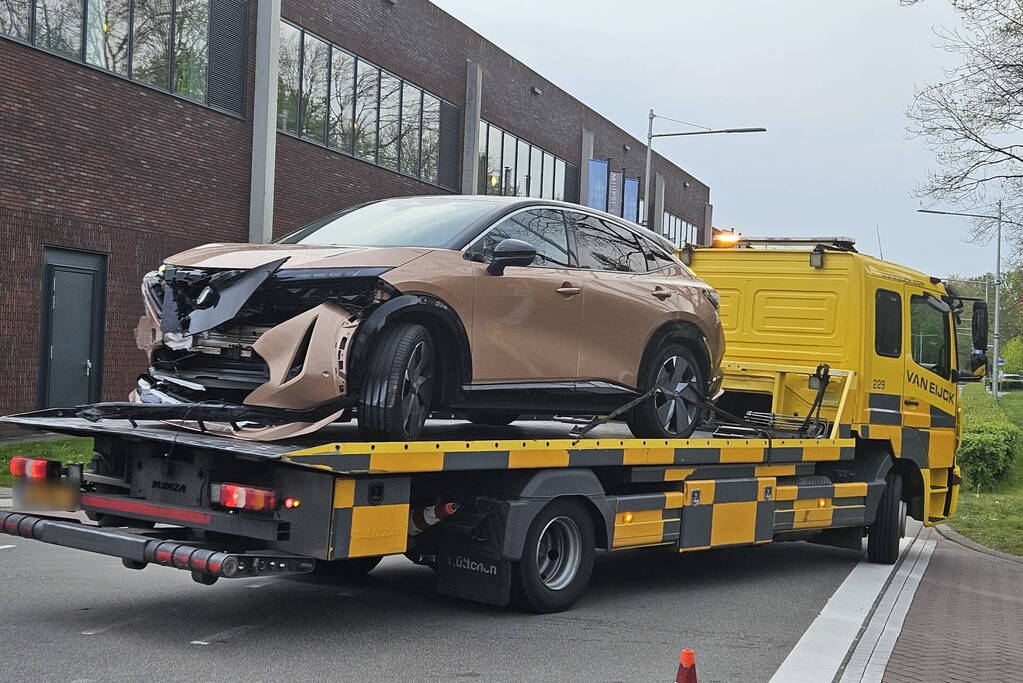 Flinke schade bij ongeval op kruising