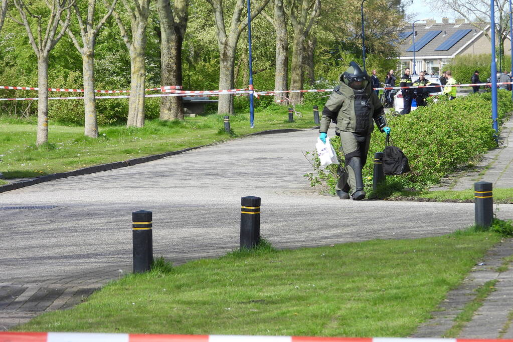 Mogelijk explosieven gevonden, omgeving afgezet explosieven Opruimingsdienst Defensie ingeschakeld