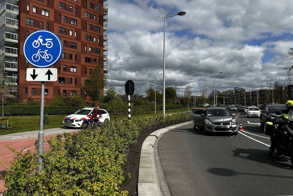 Veel schade en verkeersoverlast bij kop-staartbotsing