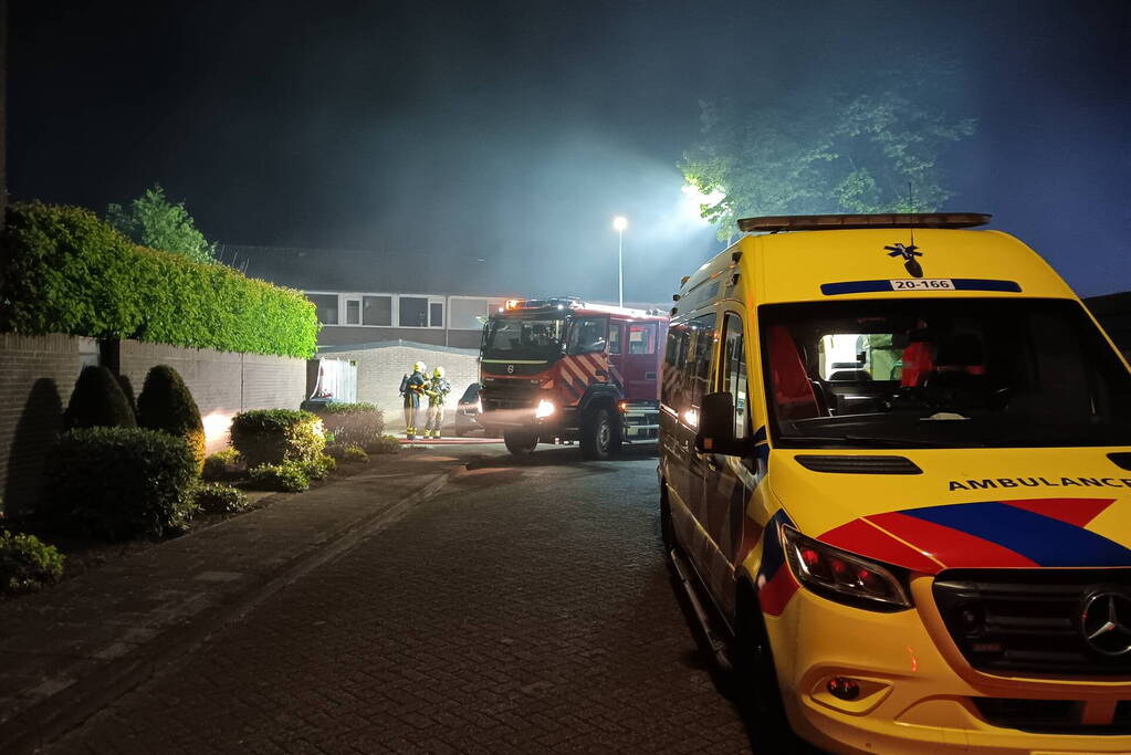 Vlammenzee, enorme ravage en zwaargewonde in woning na explosie in meterkast