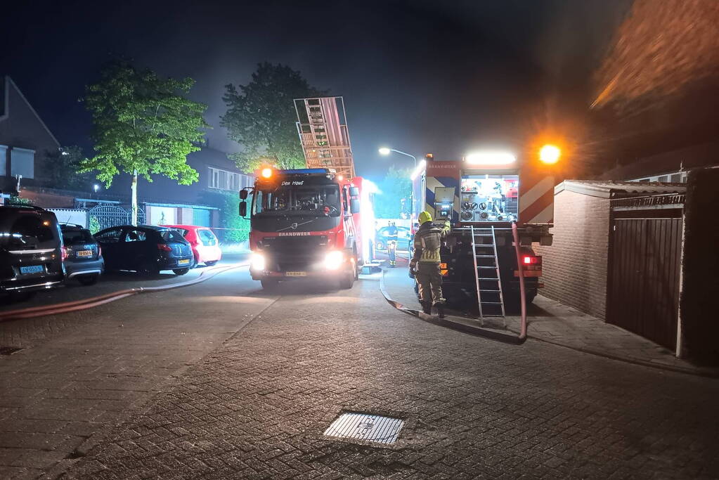 Vlammenzee, enorme ravage en zwaargewonde in woning na explosie in meterkast