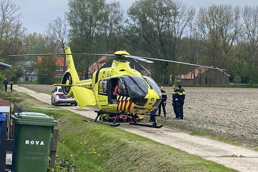 Traumahelikopter vervoerd patiënt naar ziekenhuis