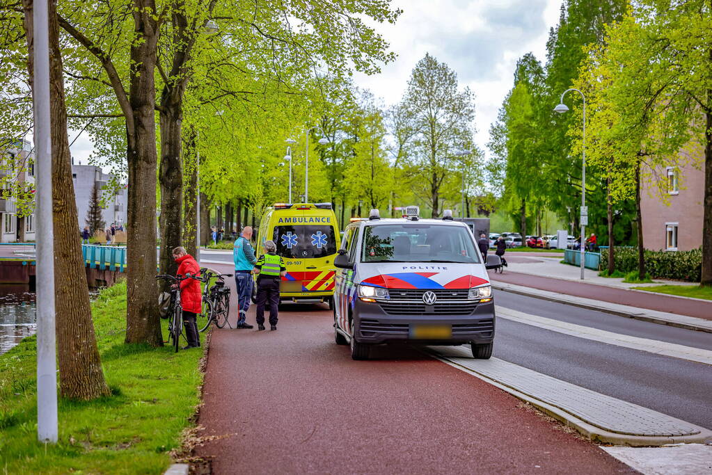 Fietsster komt lelijk ten val