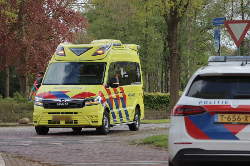 Flinke schade na botsing tussen auto's