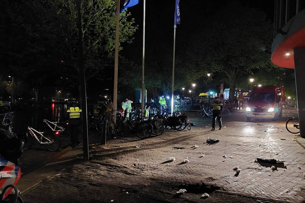 Grote zoekactie naar meerdere personen ter water