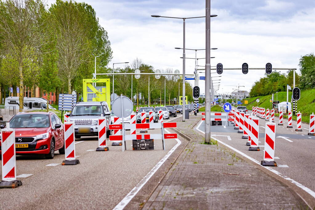 Nog dagen lang hinder na verkeersongeval op kruising