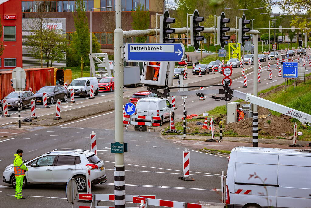 Nog dagen lang hinder na verkeersongeval op kruising