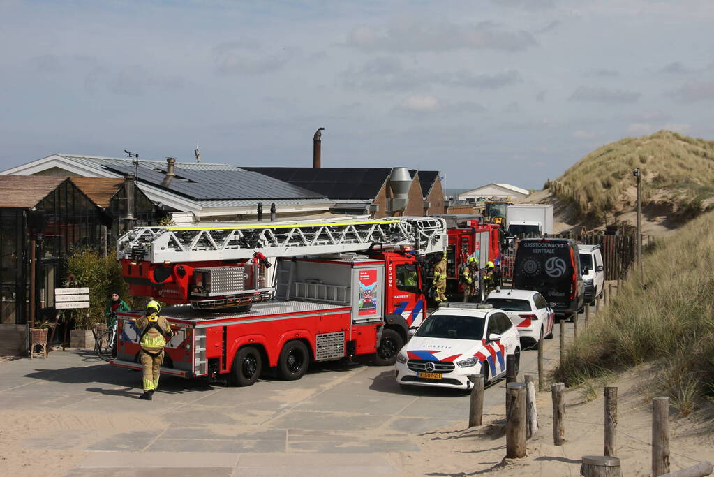 Brand in keuken van strandtent