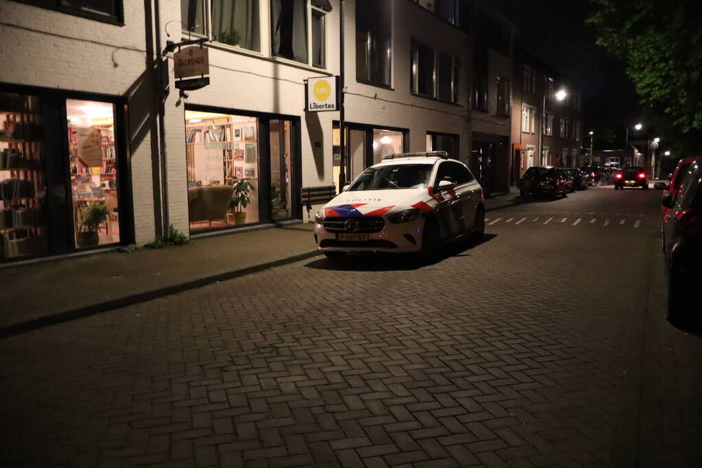 Politie doet onderzoek naar overval melding bij boekencafe