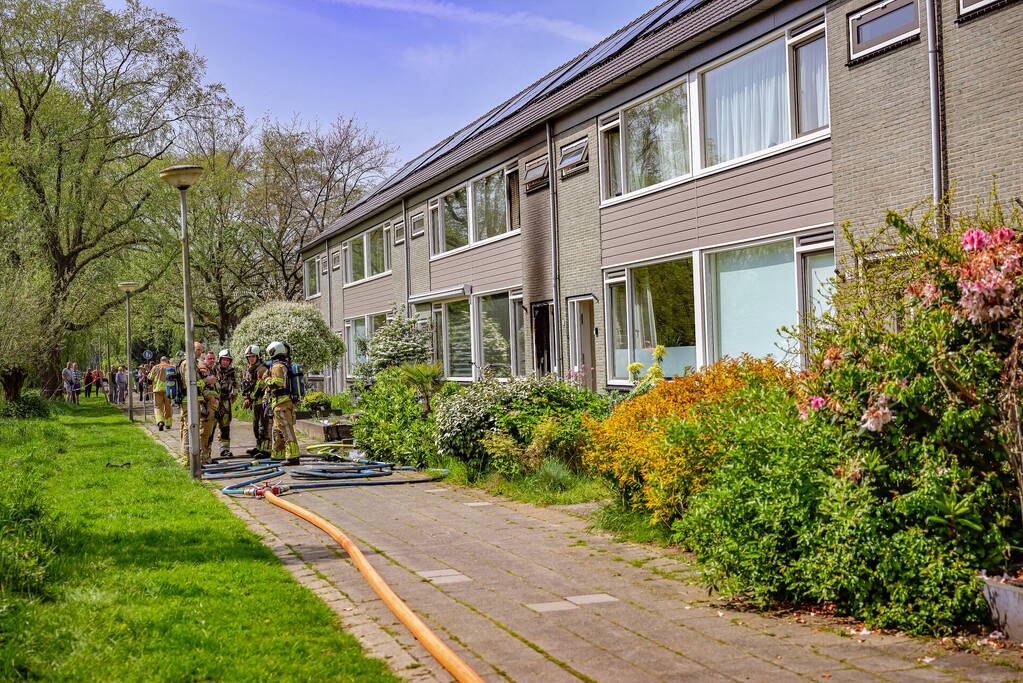 Veel schade door brand in woning