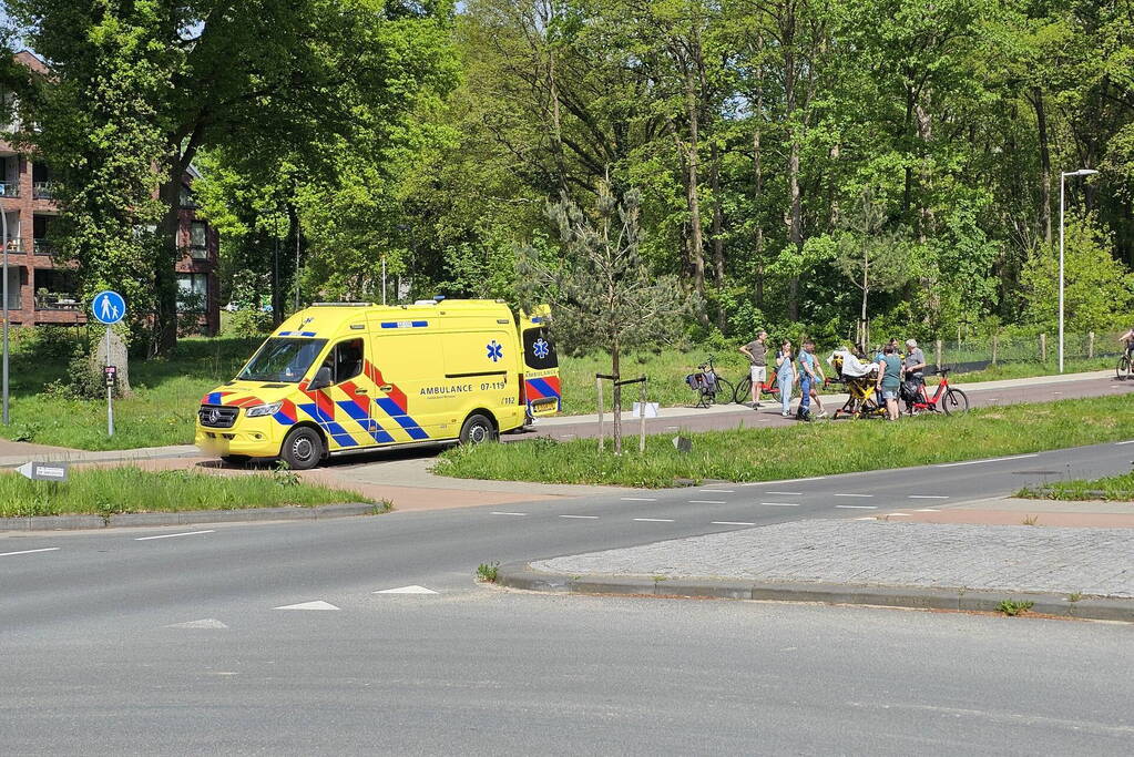 Vrouw op ebike hard ten val