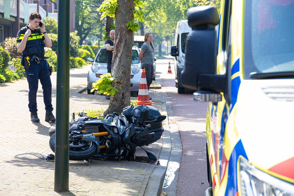 Motorrijder gewond bij verkeersongeval