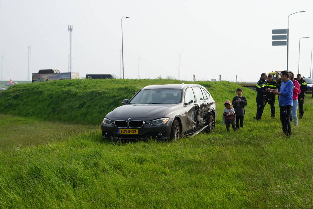 Gezin komt met schrik vrij na ongeval met vrachtauto