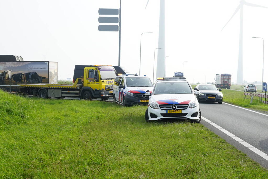 Gezin komt met schrik vrij na ongeval met vrachtauto