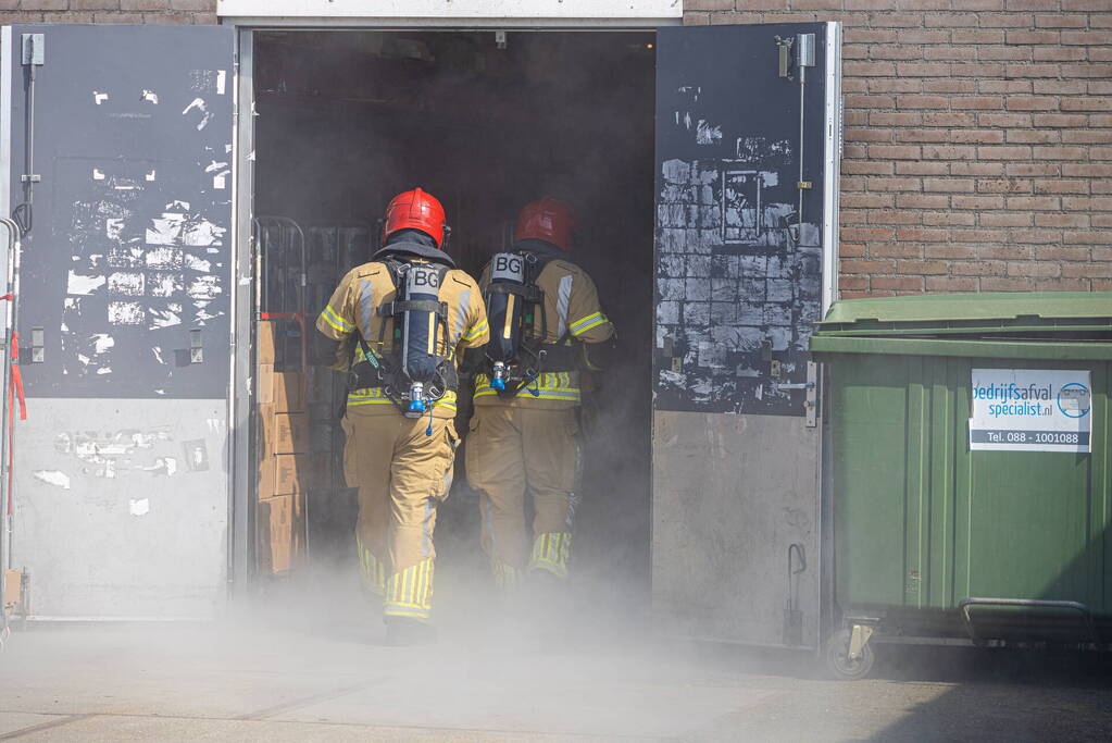 Gebroken slang bij Boni supermarkt zorgt voor brandweer inzet