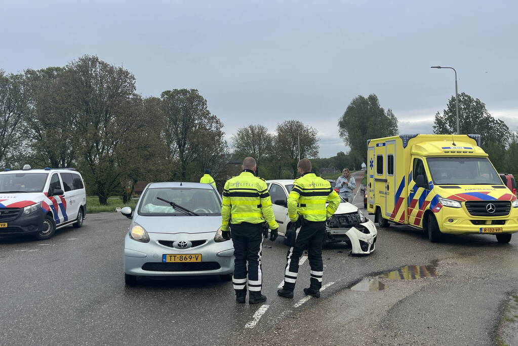 Flinke schade op kruising na ongeval