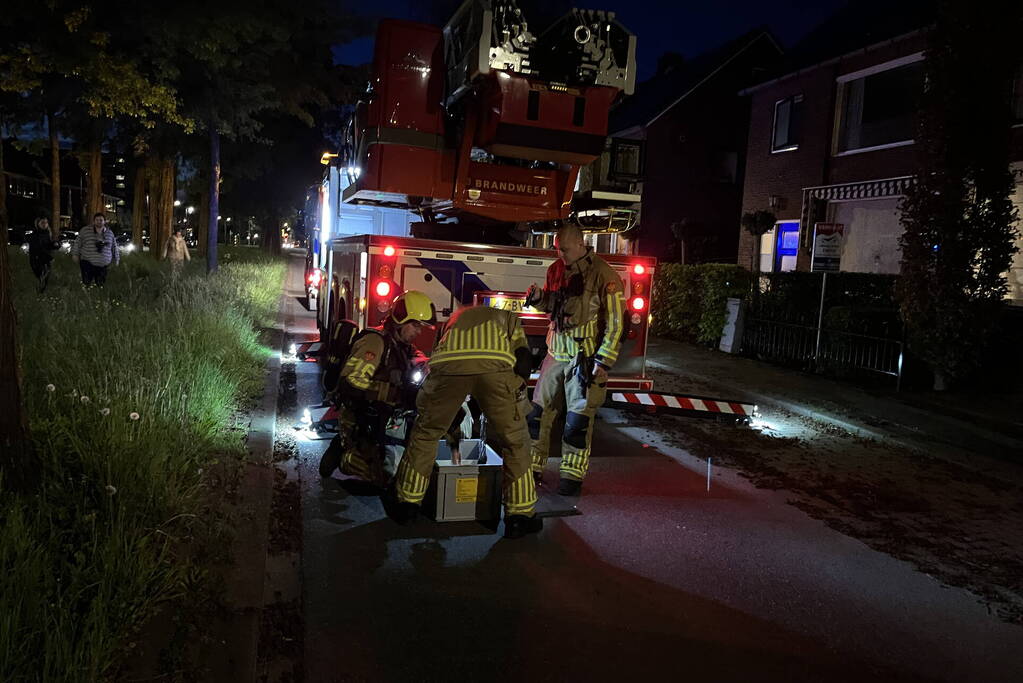 Schoorsteenbrand snel onder controle