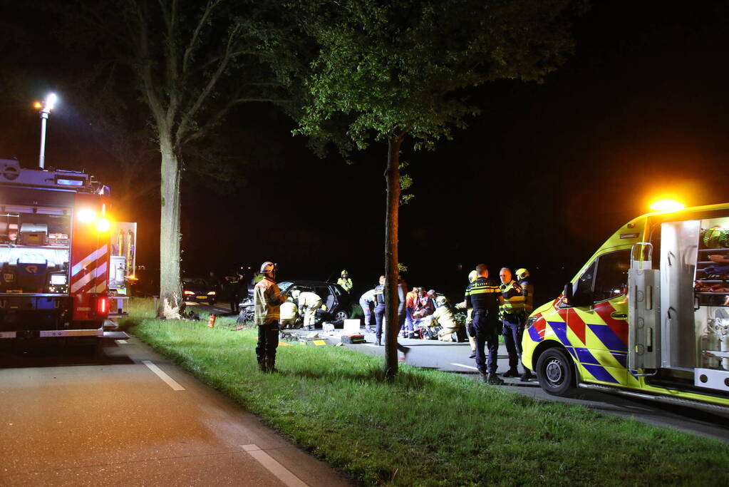 Automobilist zwaargewond bij ongeval