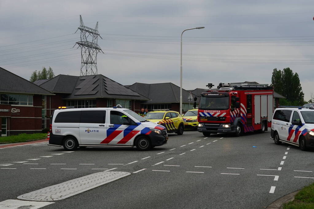 Omgeving afgezet voor persoon met verward gedrag op viaduct