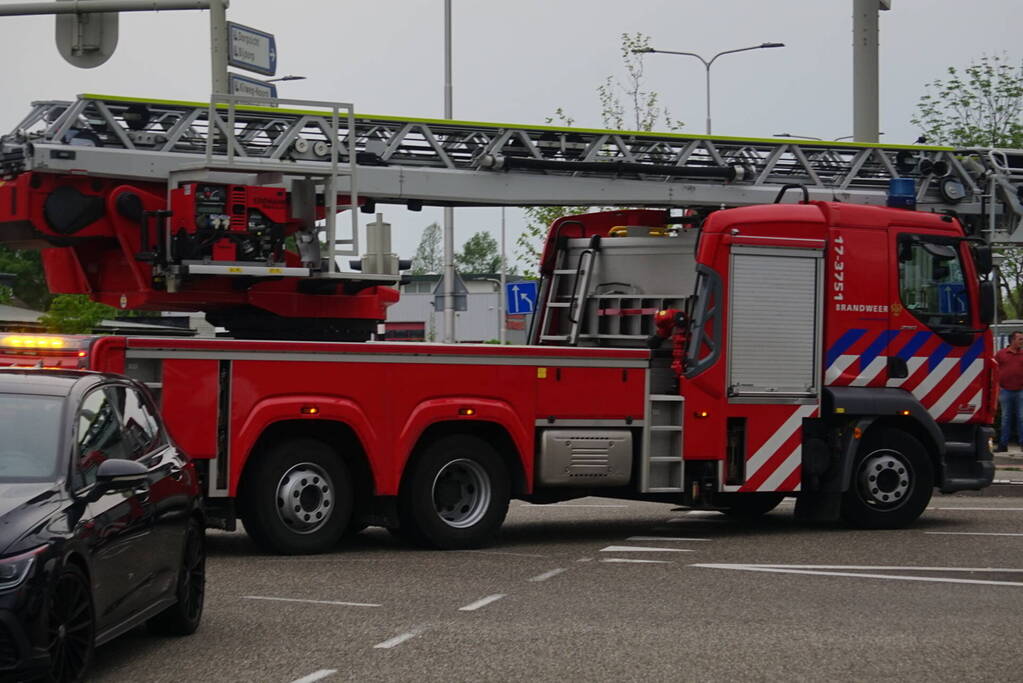 Omgeving afgezet voor persoon met verward gedrag op viaduct