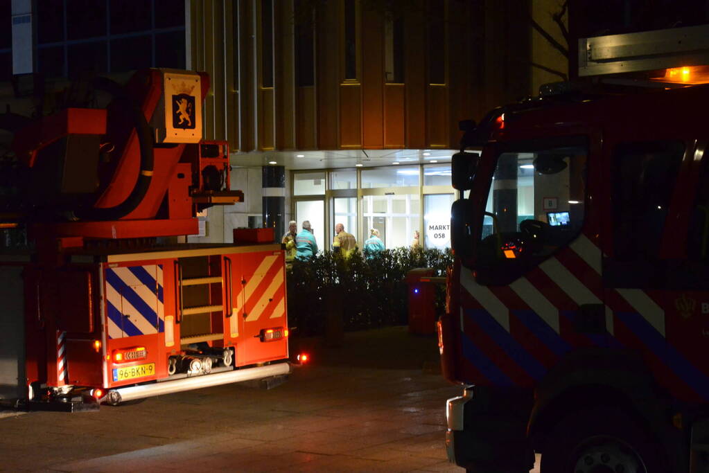 Twee mensen gewond bij brand in appartementencomplex