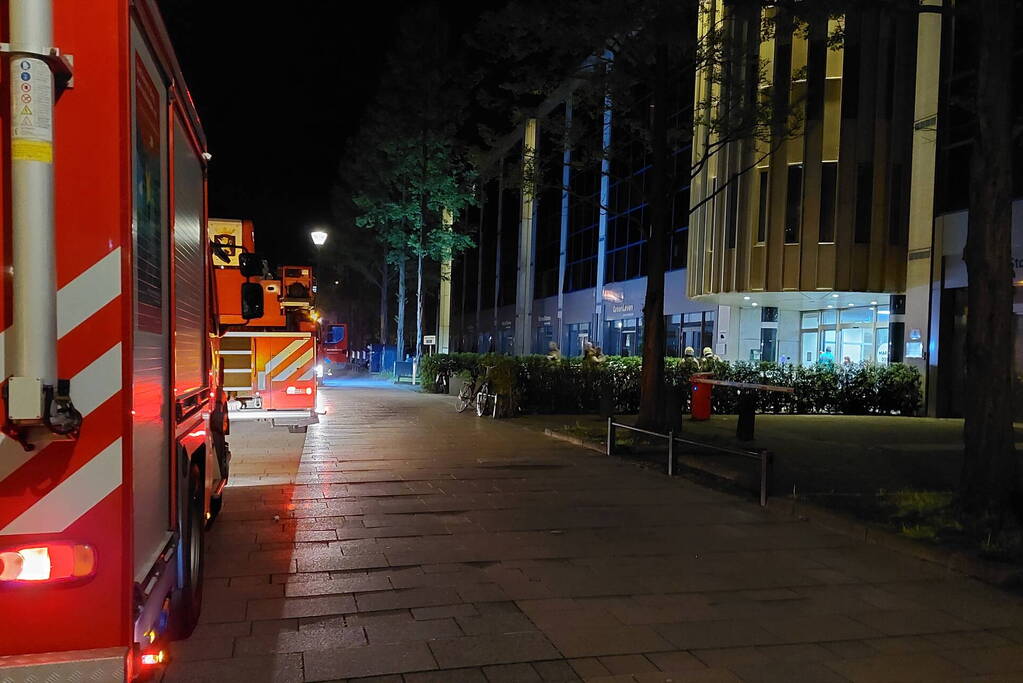 Twee mensen gewond bij brand in appartementencomplex