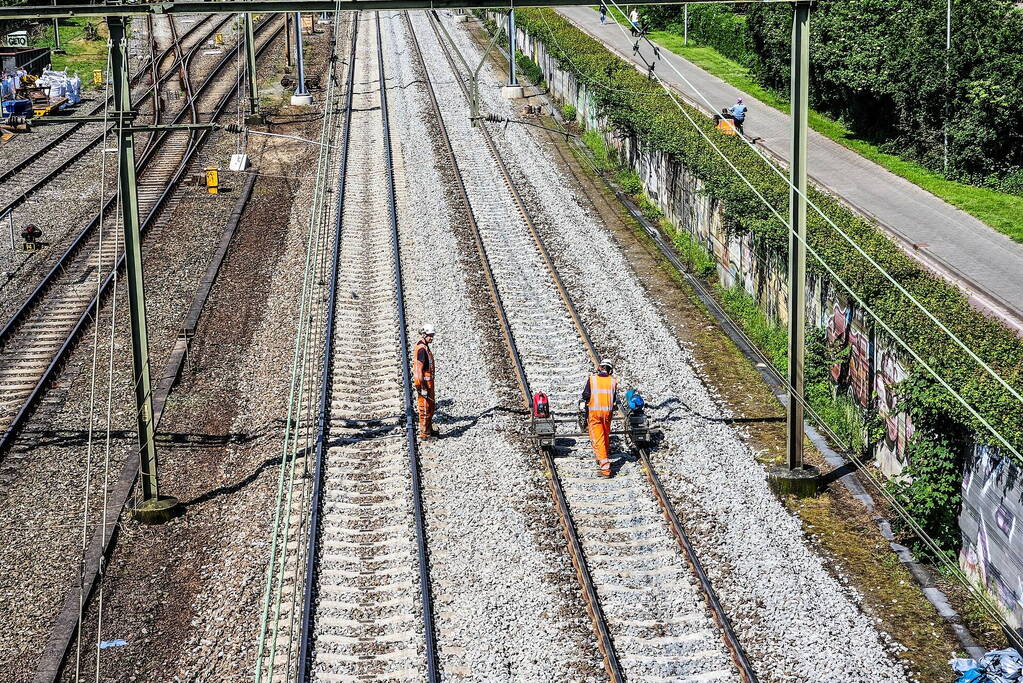 Werkzaamheden aan spoor in volle gang