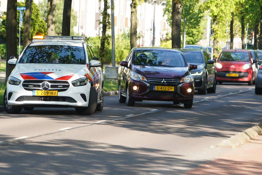 Auto beschadigd na kop-staartbotsing