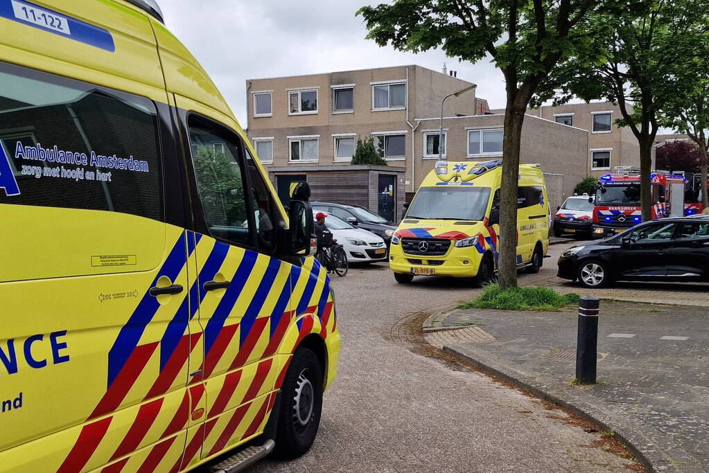 Veel hulpdiensten ingezet voor incident in woning