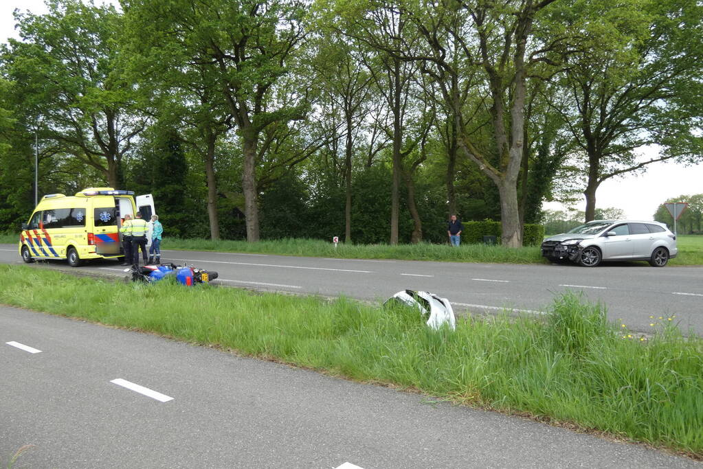 Motorrijder gewond bij botsing met automobilist