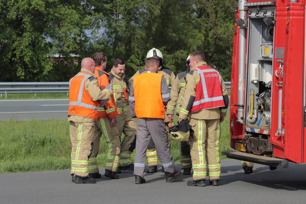 Parkeerplaats A37 ontruimd vanwege lekkende tanker