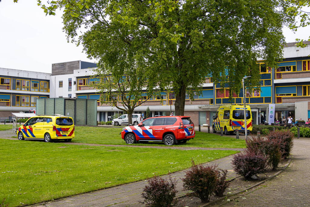 Brandweer onderzoekt hinderlijke lucht in zorgcentrum