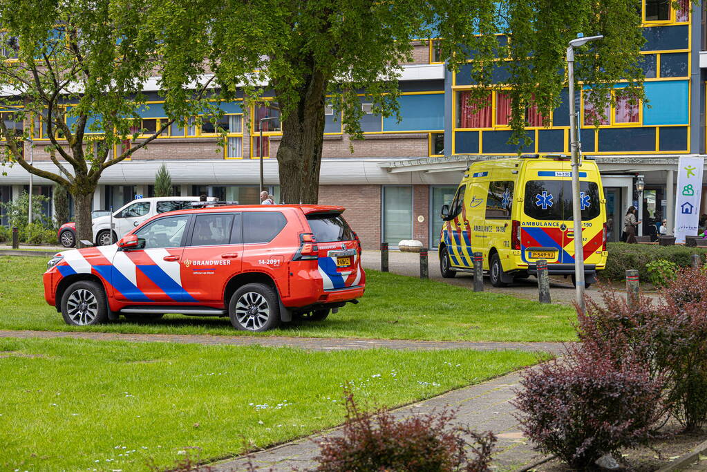 Brandweer onderzoekt hinderlijke lucht in zorgcentrum