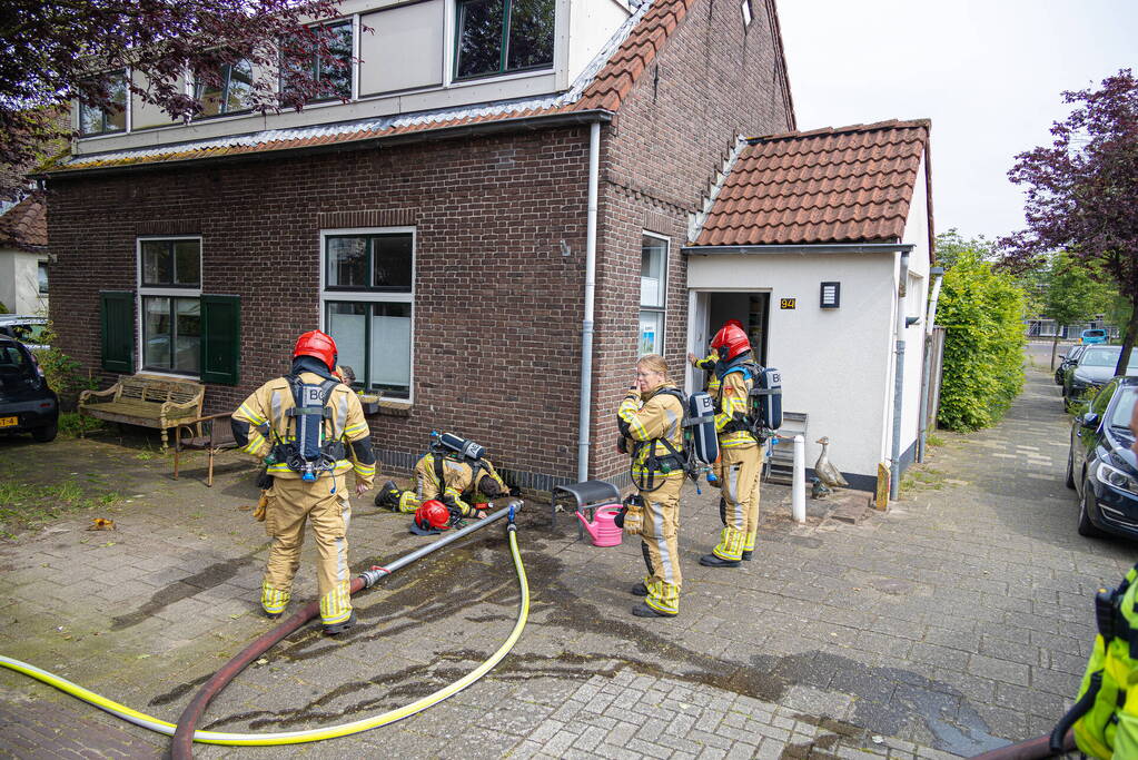 Isolatie in spouwmuur vat vlam door onkruidverbrander