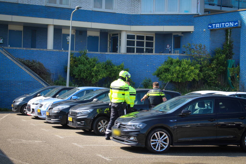 Fietser gewond bij aanrijding, automobilist rijdt door