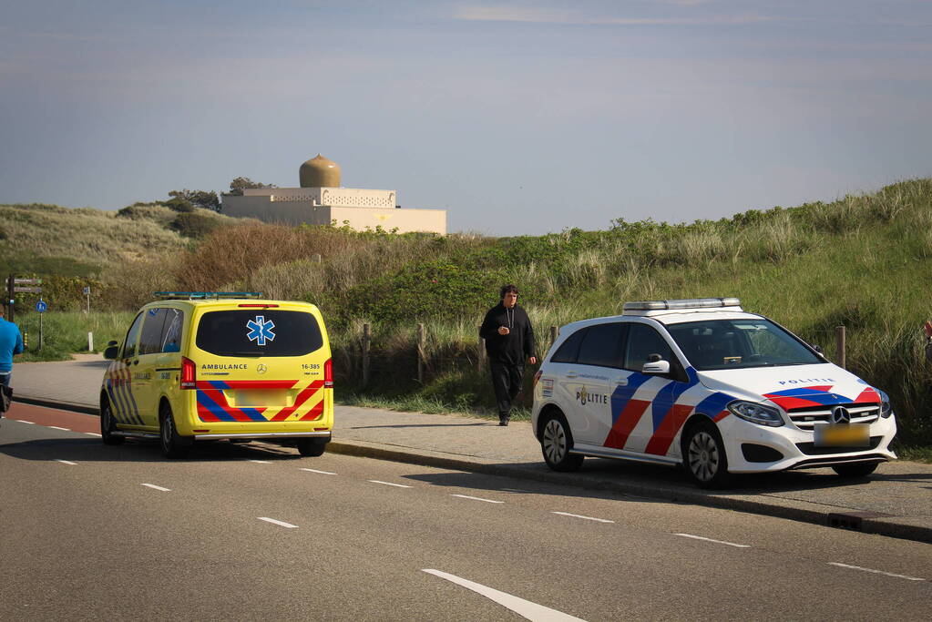 Fietser gewond bij aanrijding, automobilist rijdt door