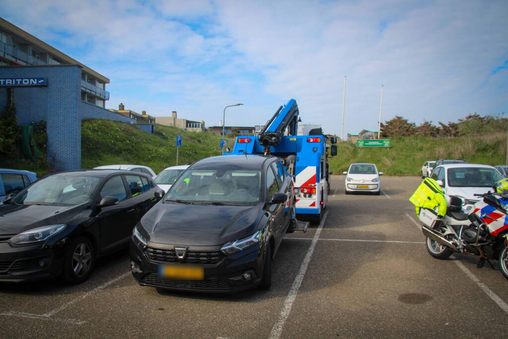 Fietser gewond bij aanrijding, automobilist rijdt door