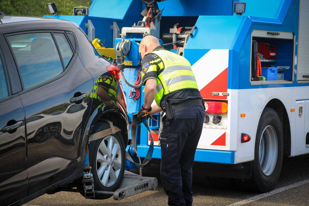 Fietser gewond bij aanrijding, automobilist rijdt door