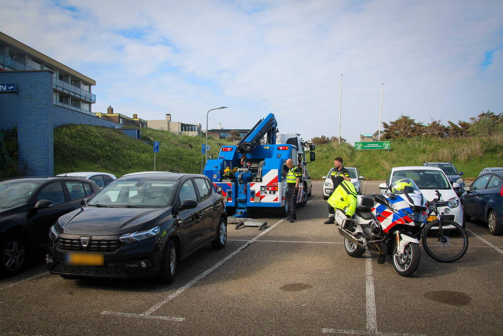 Fietser gewond bij aanrijding, automobilist rijdt door