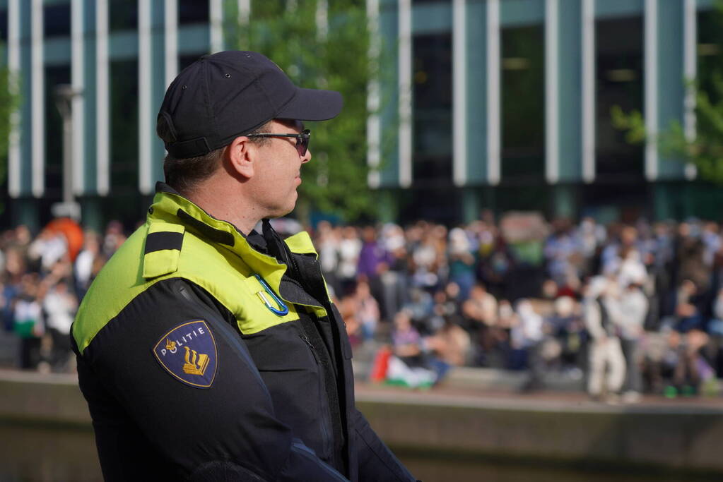 Honderden demonstranten verzamelen zich opnieuw