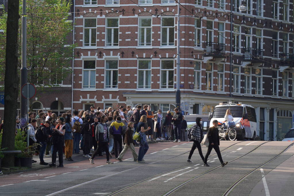 Honderden demonstranten verzamelen zich opnieuw