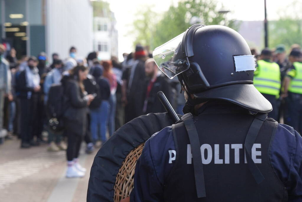 Honderden demonstranten verzamelen zich opnieuw