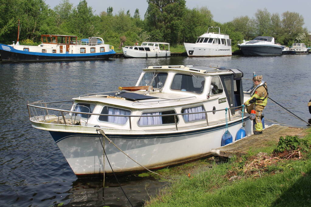 Onderzoek naar oppervlaktewater na verontreiniging