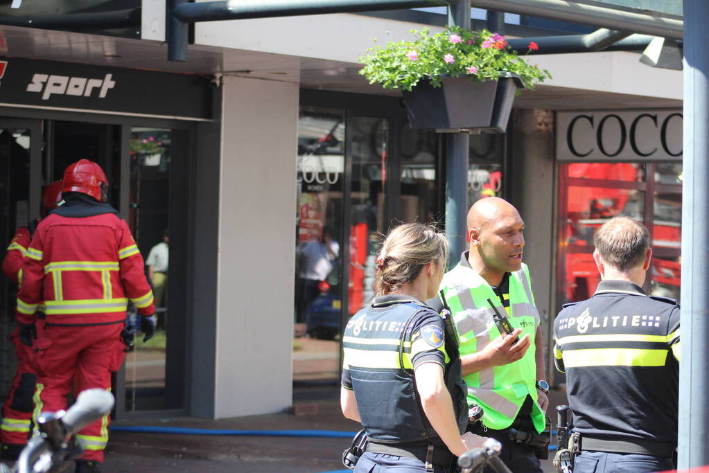 Flinke brand in sportwinkel